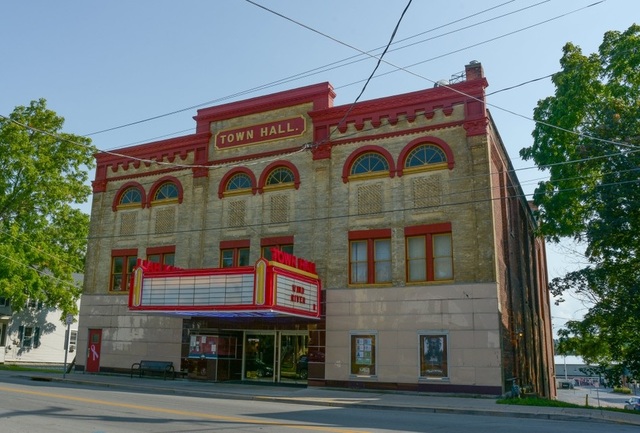 image of facade of today's theatre.